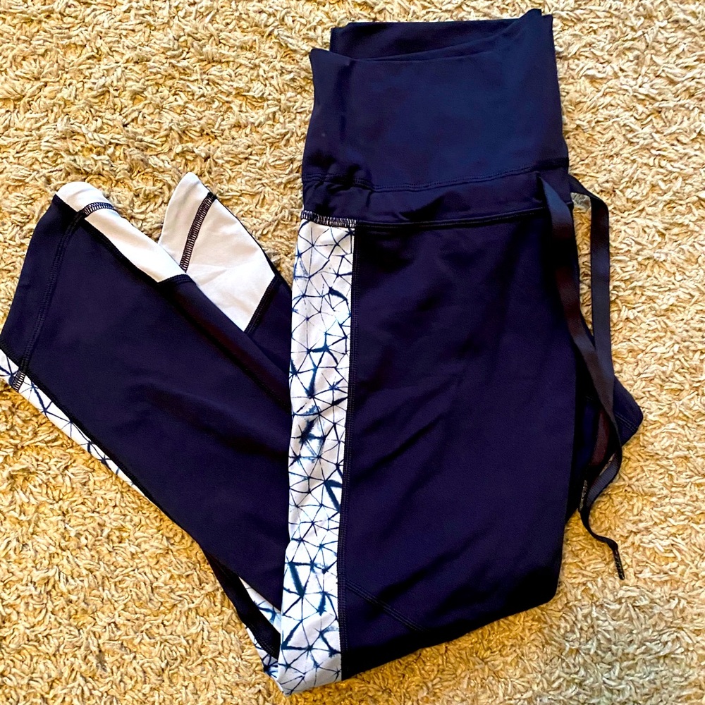 Lululemon capris w/ drawstring